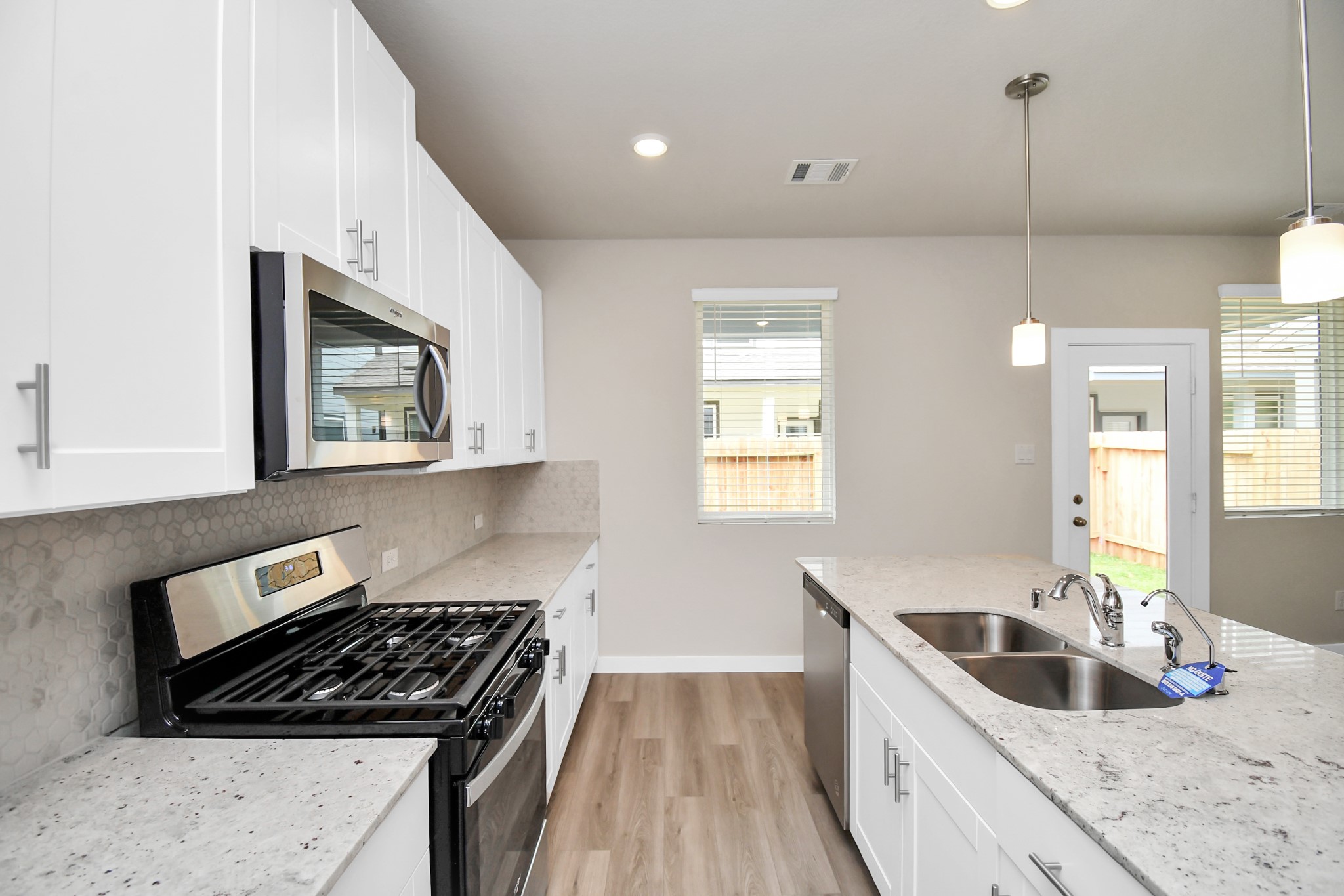 8408 Rising Stream Drive Houston, TX 77063 - Photo 21 of 39