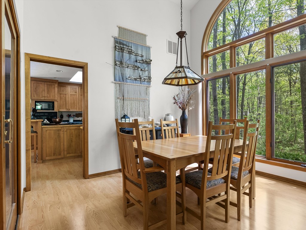 5361 East Pine Tree Road Sturgeon Bay, WI 54235 - Photo 10 of 52