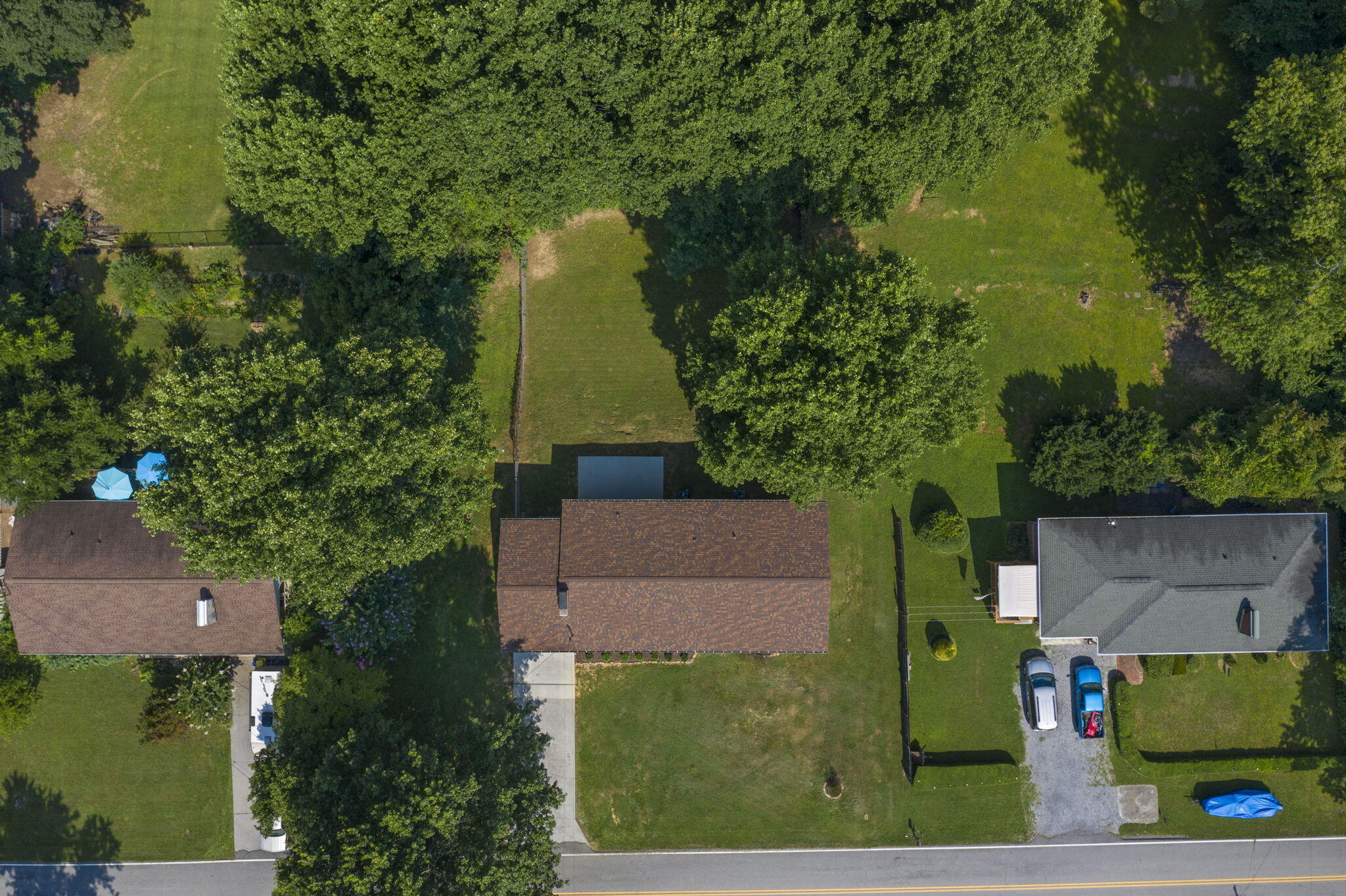 1410 Ridgecrest Road Johnson City, TN 37604 - Photo 6 of 33 6-web-or-mls-DJI_0652