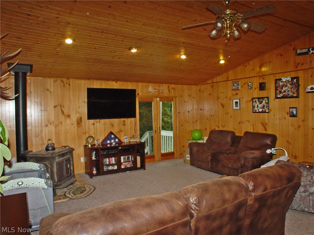 595 Middle Run Road Chester, WV 26034 - Photo 6 of 31