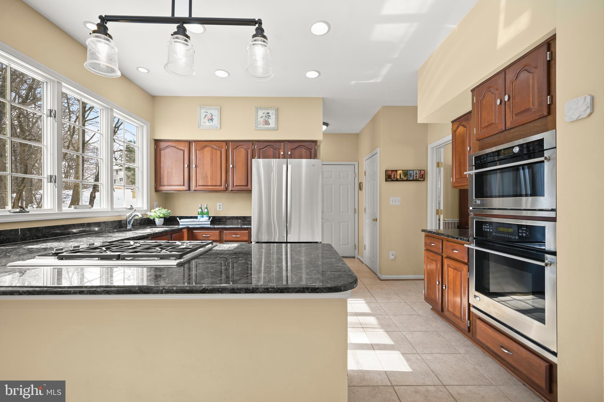 9733 Starling Road Ellicott City, MD 21042 - Photo 22 of 55 Kitchen with stainless steel appliances
