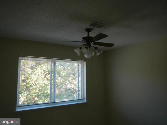 $1,550 | 10817 Amherst Avenue, Unit F, Silver Spring, MD 20902