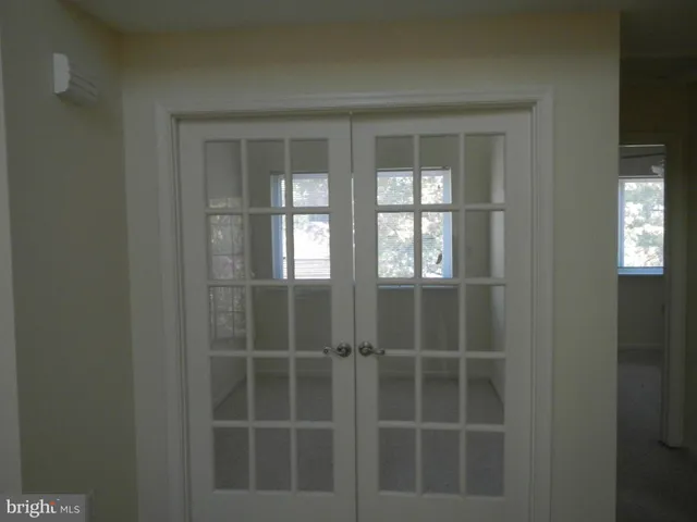 $1,550 | 10817 Amherst Avenue, Unit F, Silver Spring, MD 20902