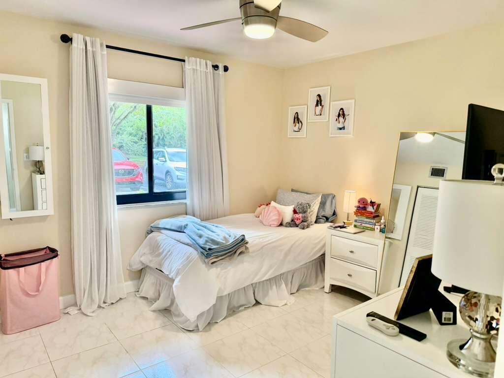 912 Southwest 9th St Circle, Unit 105 Boca Raton, FL 33486 - Photo 11 of 19 Bedroom 2