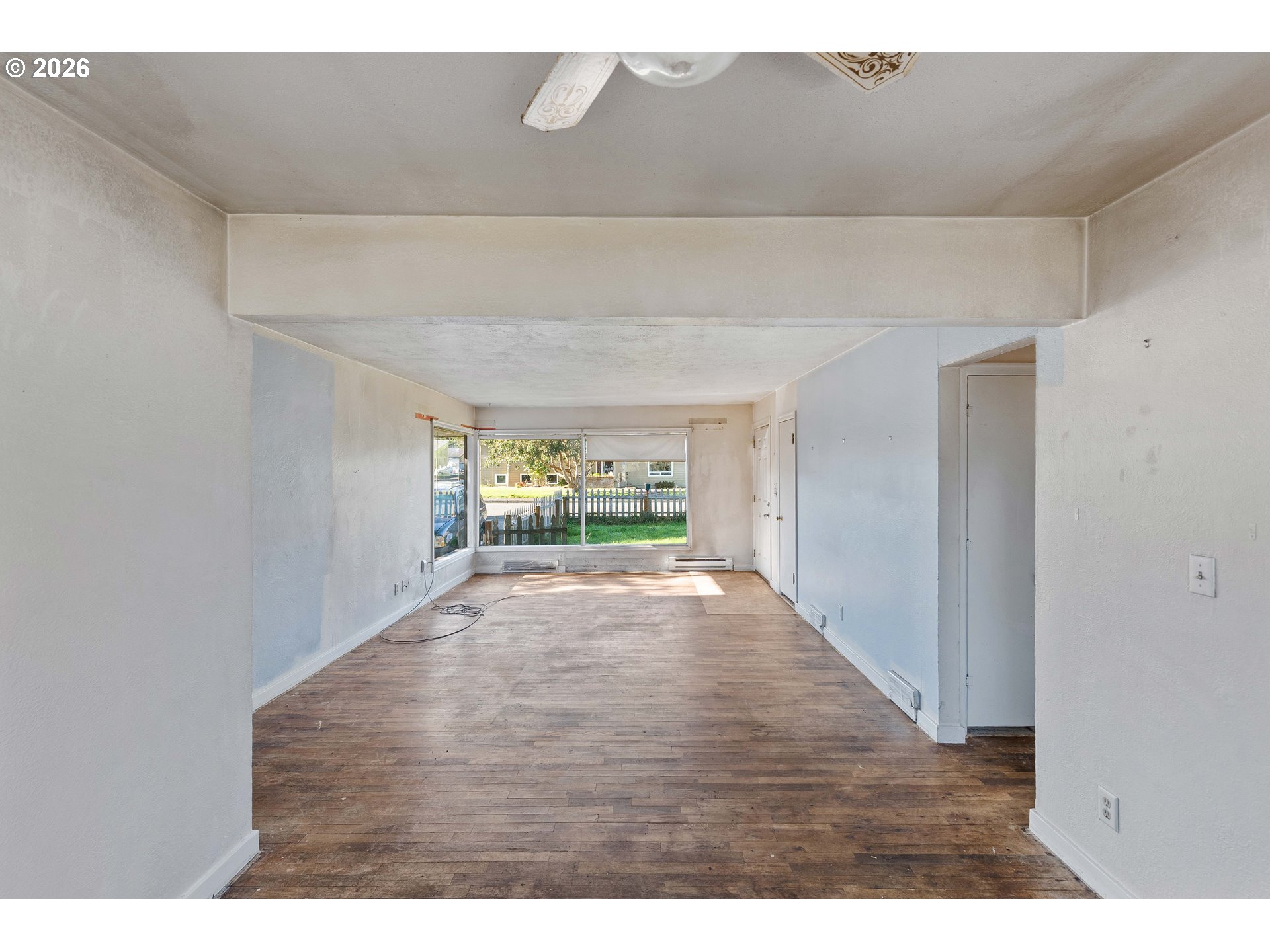 1015 Franklin Avenue Southwest Bandon, OR 97411 - Photo 3 of 30