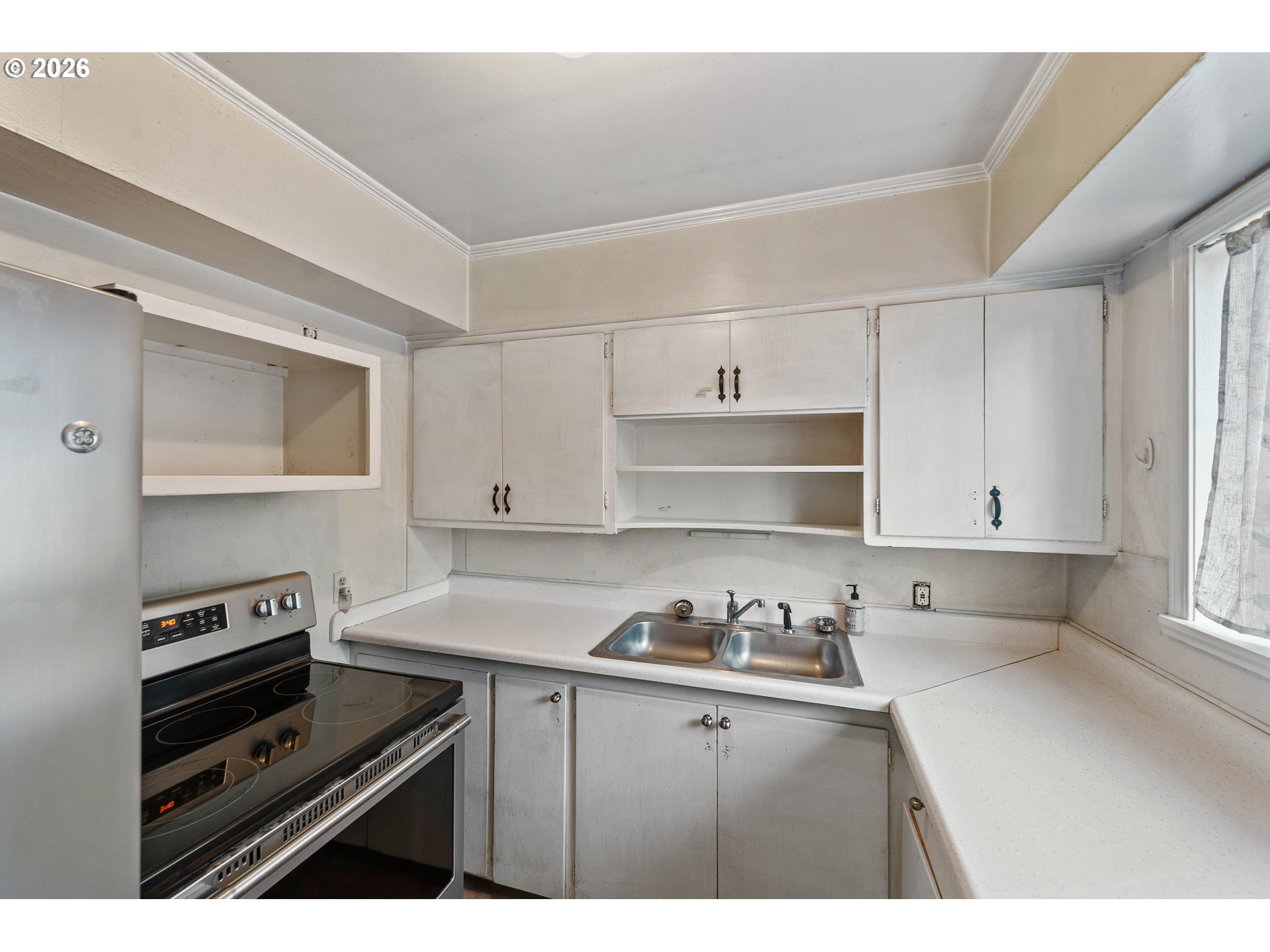 1015 Franklin Avenue Southwest Bandon, OR 97411 - Photo 5 of 30