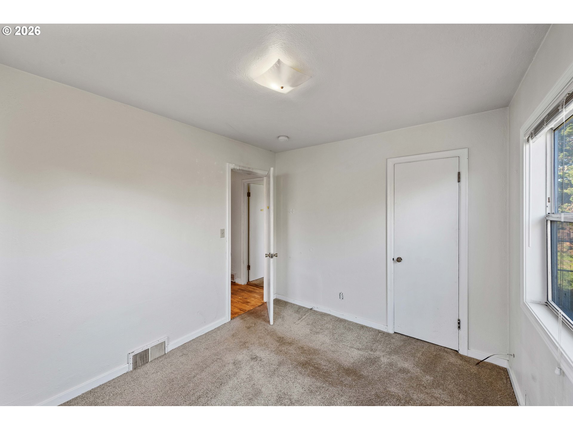 1015 Franklin Avenue Southwest Bandon, OR 97411 - Photo 8 of 30