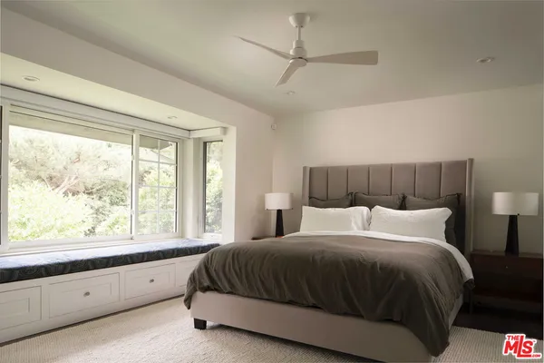 $2,495,000 | 2823 Moraga Drive, Los Angeles, CA 90077