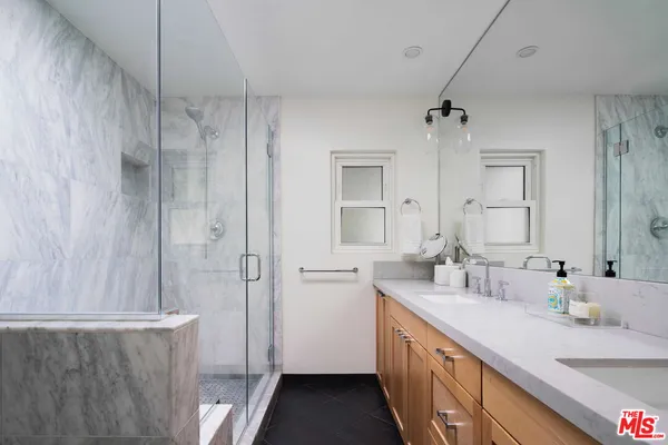 $2,495,000 | 2823 Moraga Drive, Los Angeles, CA 90077