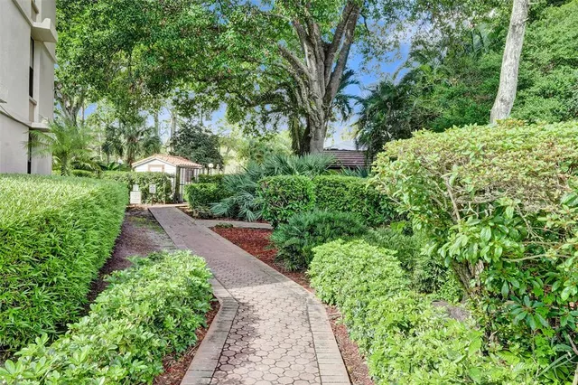 $225,000 | 8415 Forest Hills Drive, Unit 206, Coral Springs, FL 33065