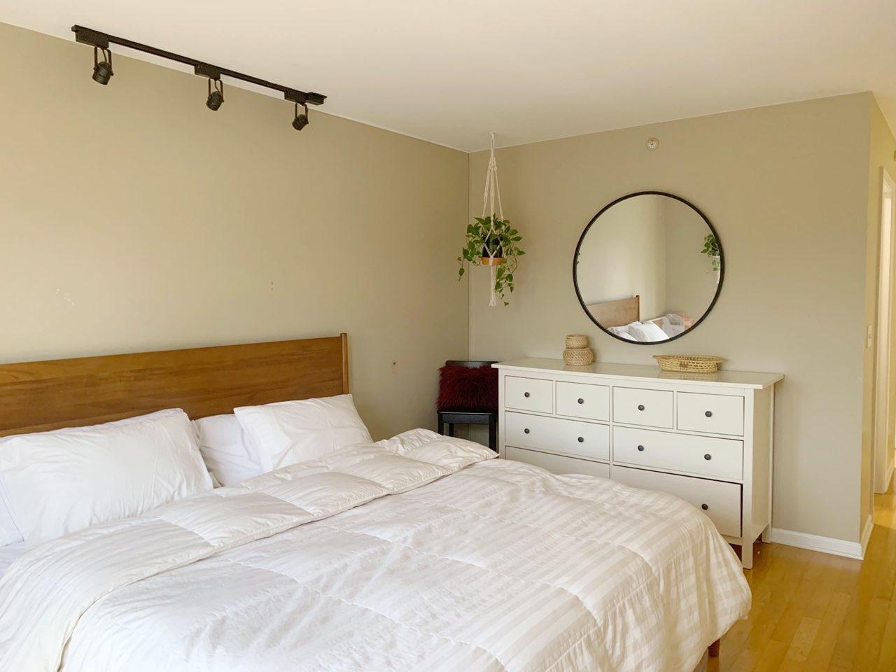 2367 Chelsea Road Northbrook, IL 60062 - Photo 7 of 7 a bedroom with a bed and a dresser