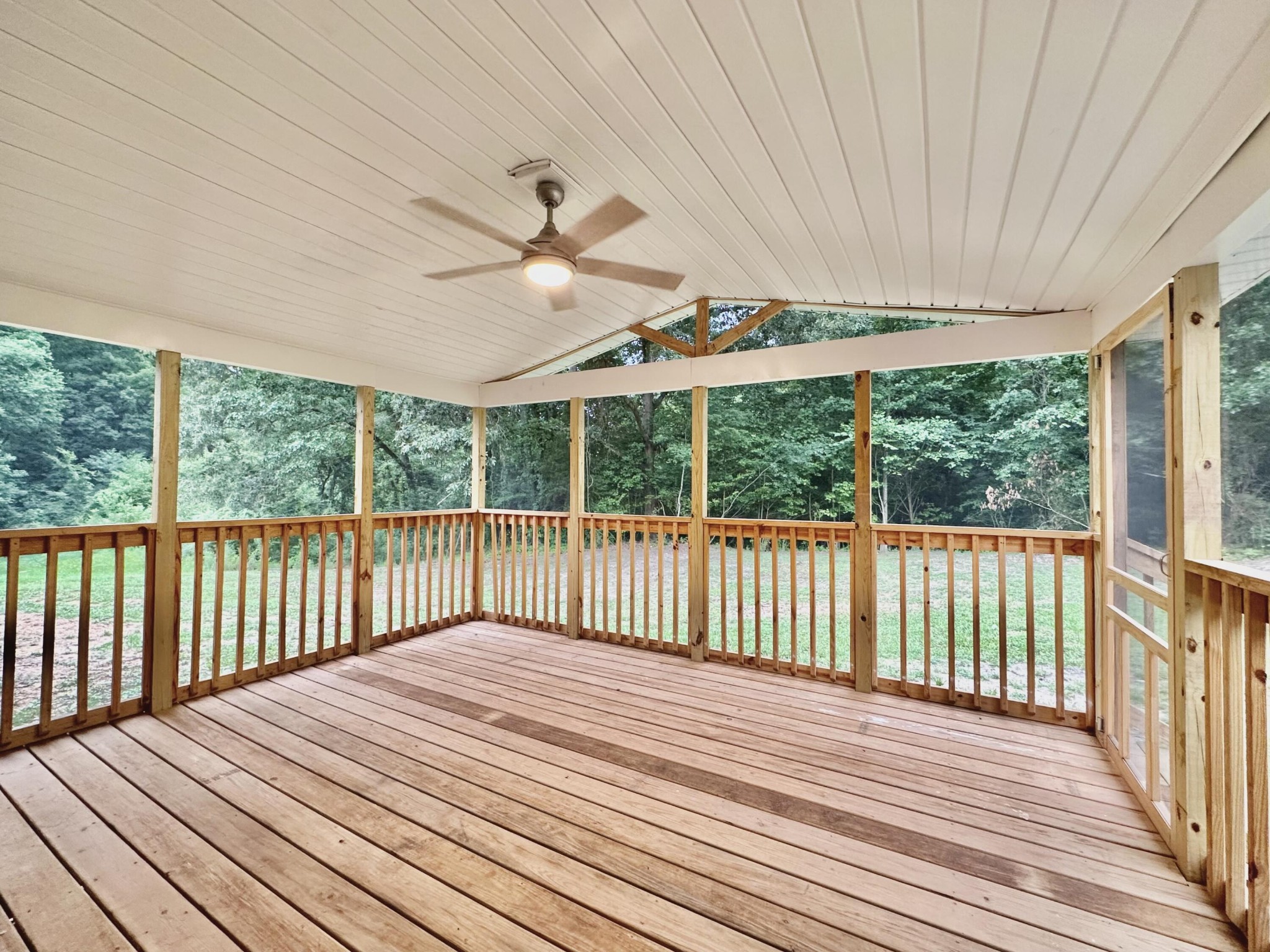 228 County Road 725 Riceville, TN 37370 - Photo 5 of 38 Gallery Image 5