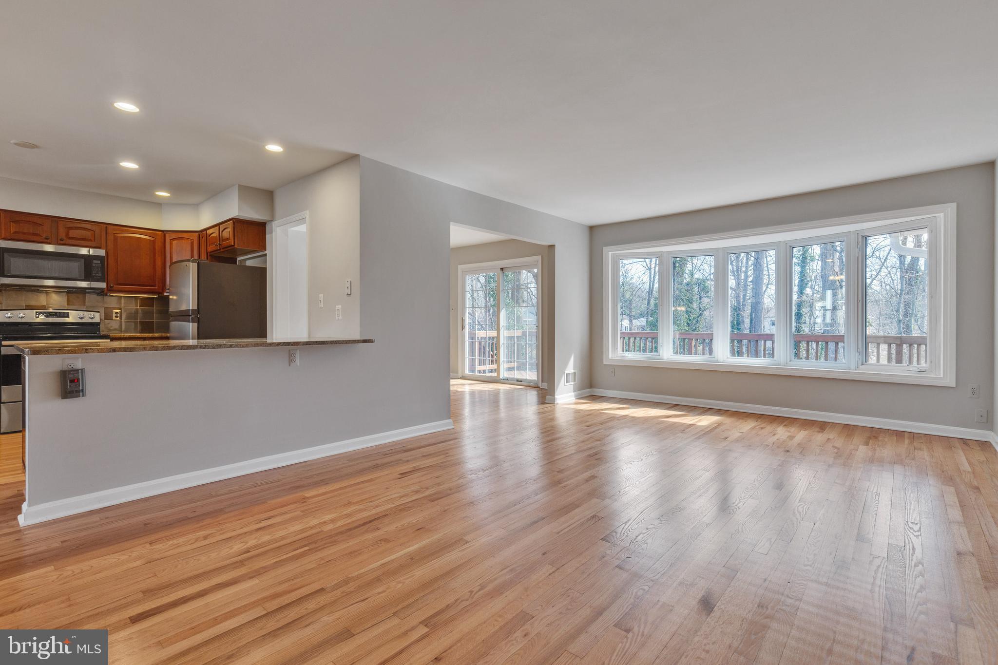 6005 Merryvale Court Springfield, VA 22152 - Photo 6 of 30