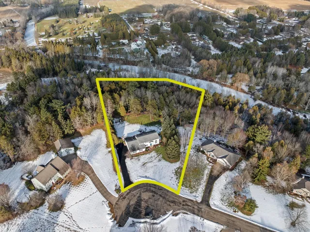 $585,900 | 7351 Pine Grove Lane, Two Rivers, WI 54241