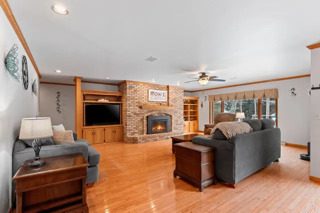 $585,900 | 7351 Pine Grove Lane, Two Rivers, WI 54241