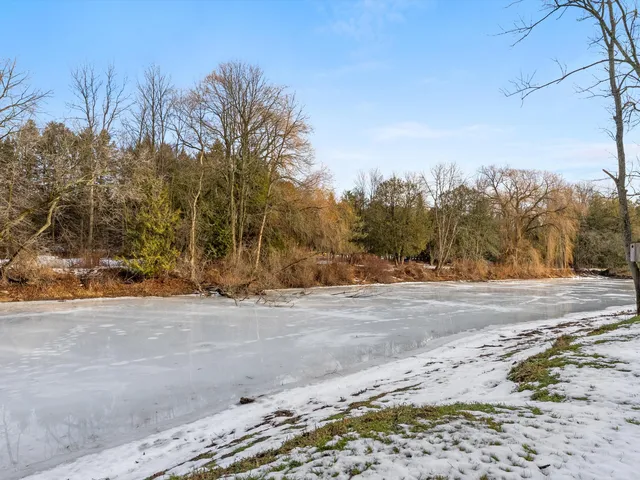 $585,900 | 7351 Pine Grove Lane, Two Rivers, WI 54241