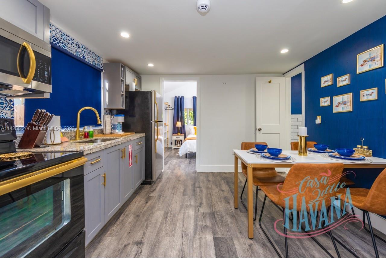 985 Southwest 9th Street, Unit 2 Miami, FL 33130 - Photo 3 of 21