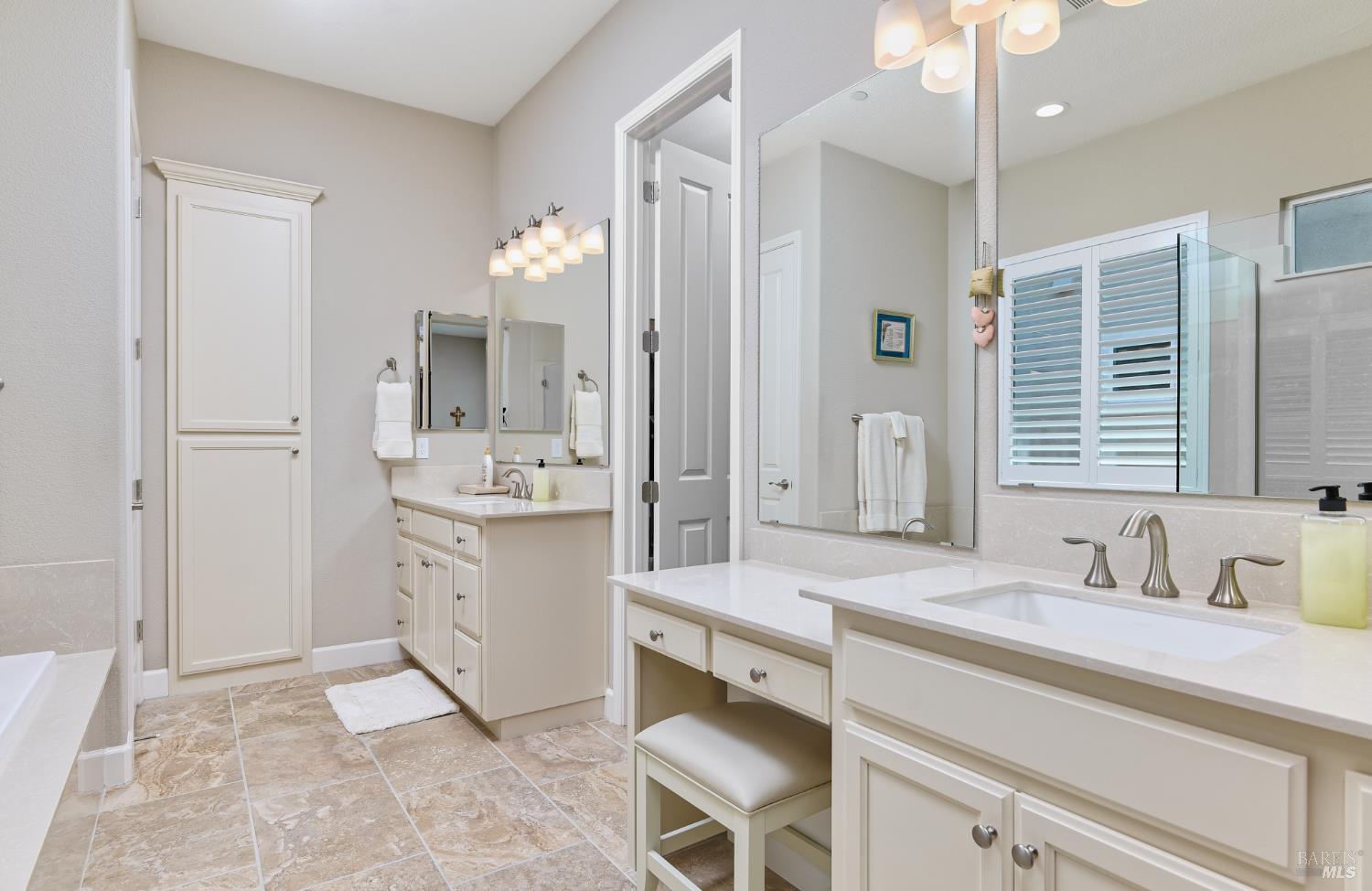278 Longspur Drive Rio Vista, CA 94571 - Photo 23 of 29 a spacious bathroom with a sink double vanity and a mirror