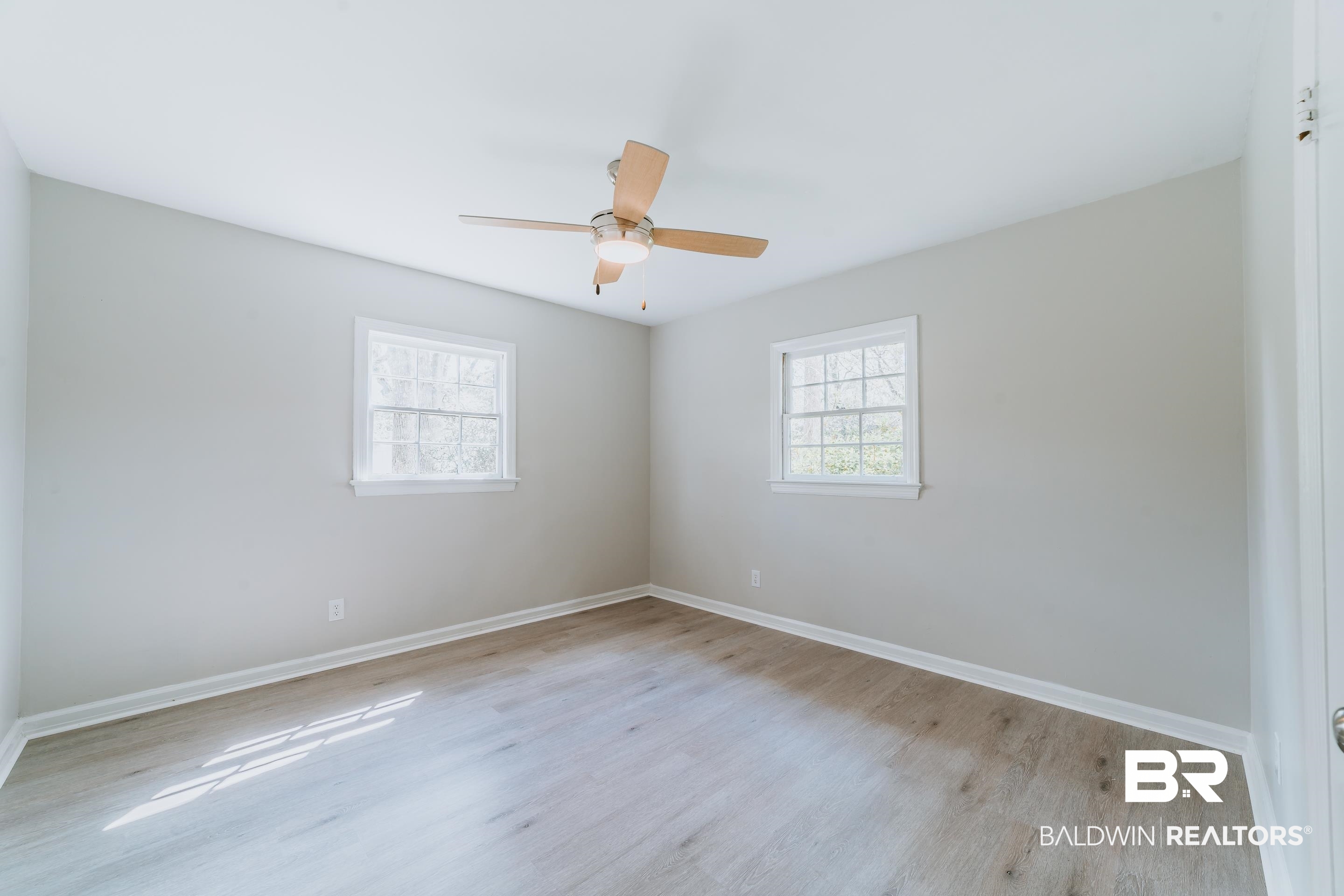2563 Courtney Street Mobile, AL 36606 - Photo 28 of 44