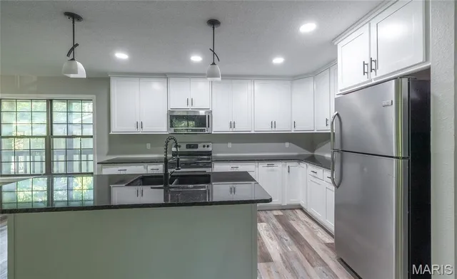 $159,000 | 21582 Private Drive 8496, Newburg, MO 65550