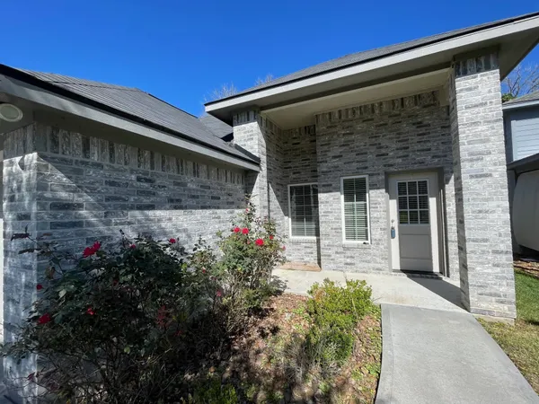 $1,800 | 13089 Vega Court, Willis, TX 77318