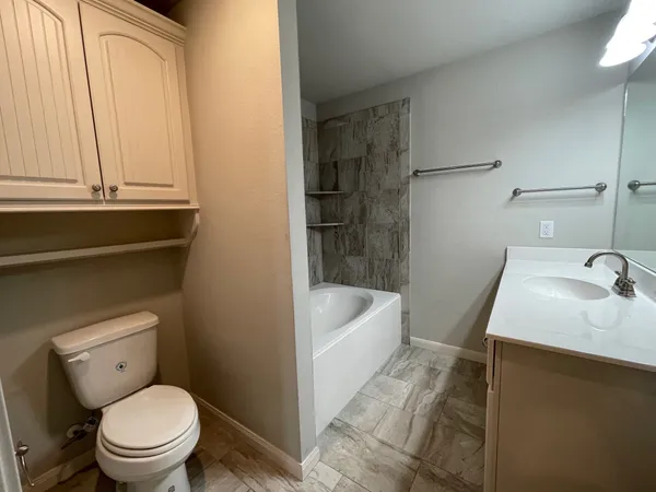 $1,800 | 13089 Vega Court, Willis, TX 77318