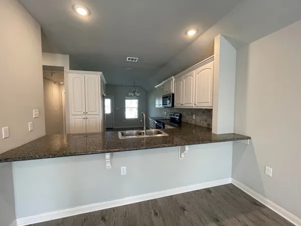 $1,800 | 13089 Vega Court, Willis, TX 77318