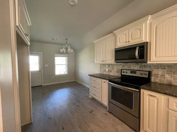 $1,800 | 13089 Vega Court, Willis, TX 77318