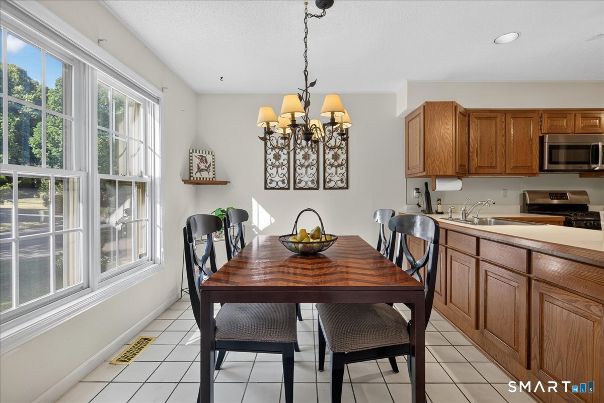 40 Eaton Woods Road, Unit 40 Hamden, CT 06518 - Photo 11 of 40