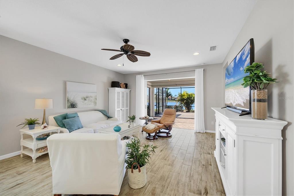 11516 Renaissance Boulevard Venice, FL 34293 - Photo 19 of 94