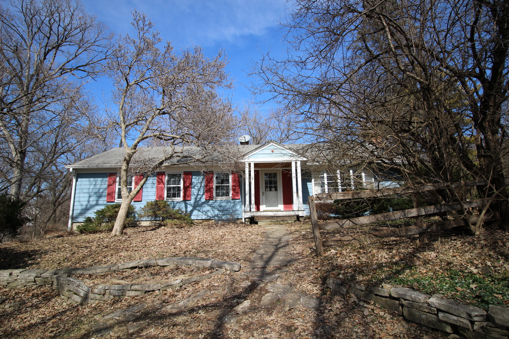 173 Stonegate Road Trout Valley, IL 60013 - Photo 4 of 31