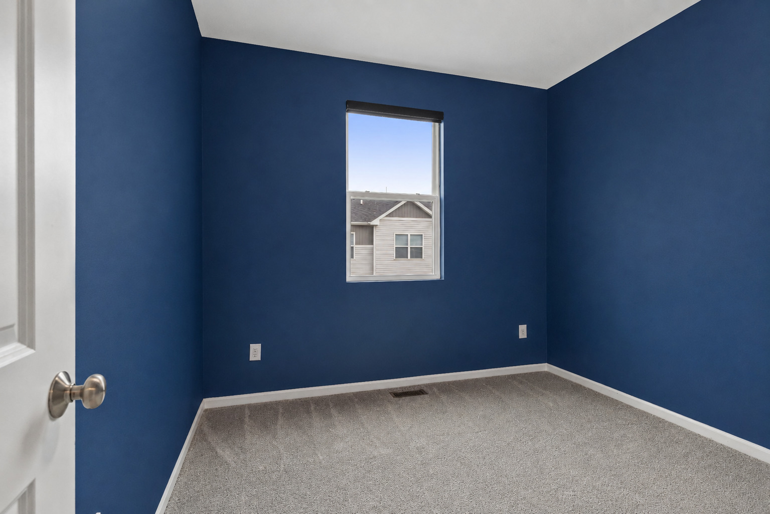 504 Comstock Road South Elgin, IL 60177 - Photo 13 of 20 Gallery Image 13