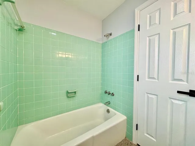 $1,500 | 13337 1st Street East, Unit B, Madeira Beach, FL 33708