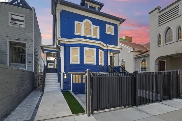 $1,100,000 | 523 25th Street, Oakland, CA 94612