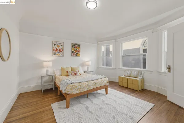$1,100,000 | 523 25th Street, Oakland, CA 94612