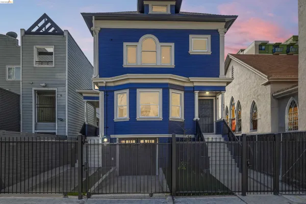$1,100,000 | 523 25th Street, Oakland, CA 94612