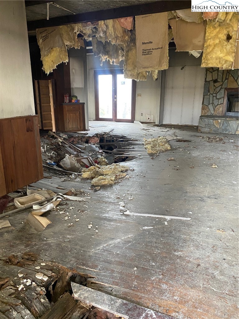 48 Saddle Mountain Church Road Ennice, NC 28623 - Photo 22 of 24 a view of a garage