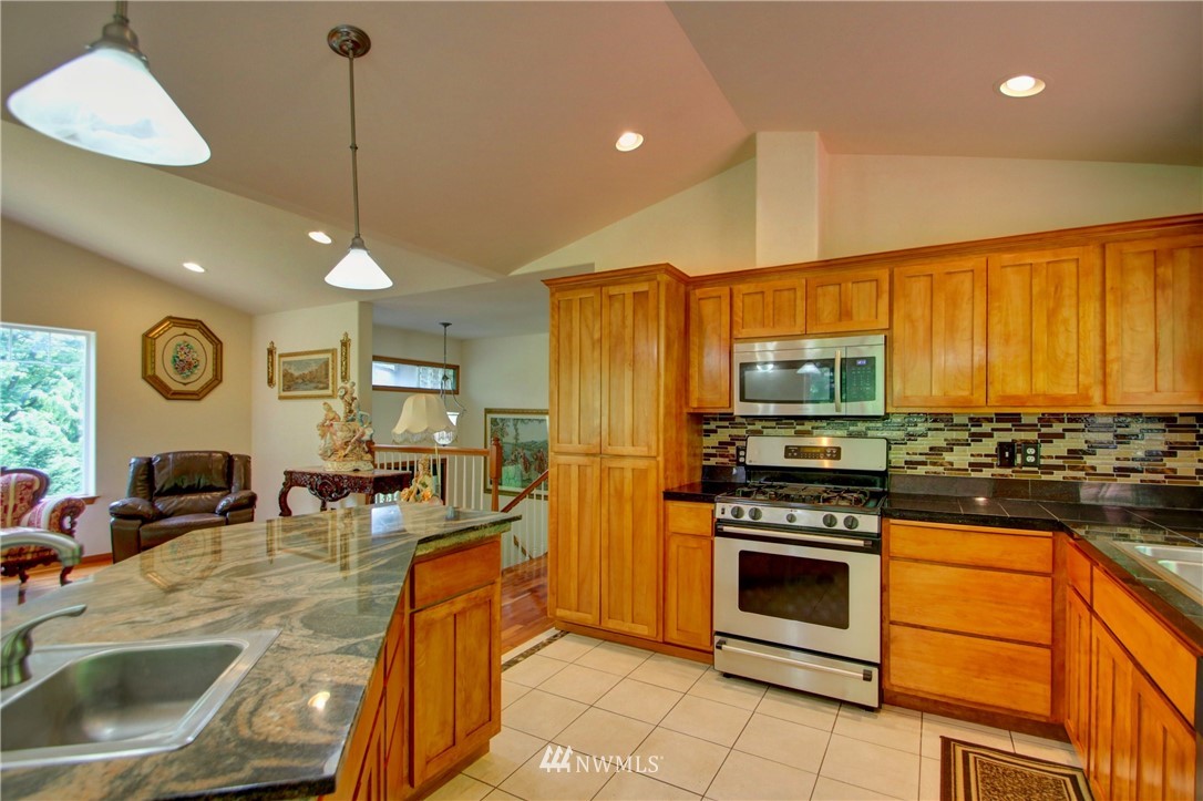 20918 Frank Waters Road Stanwood, WA 98292 - Photo 12 of 40 Gallery Image 12