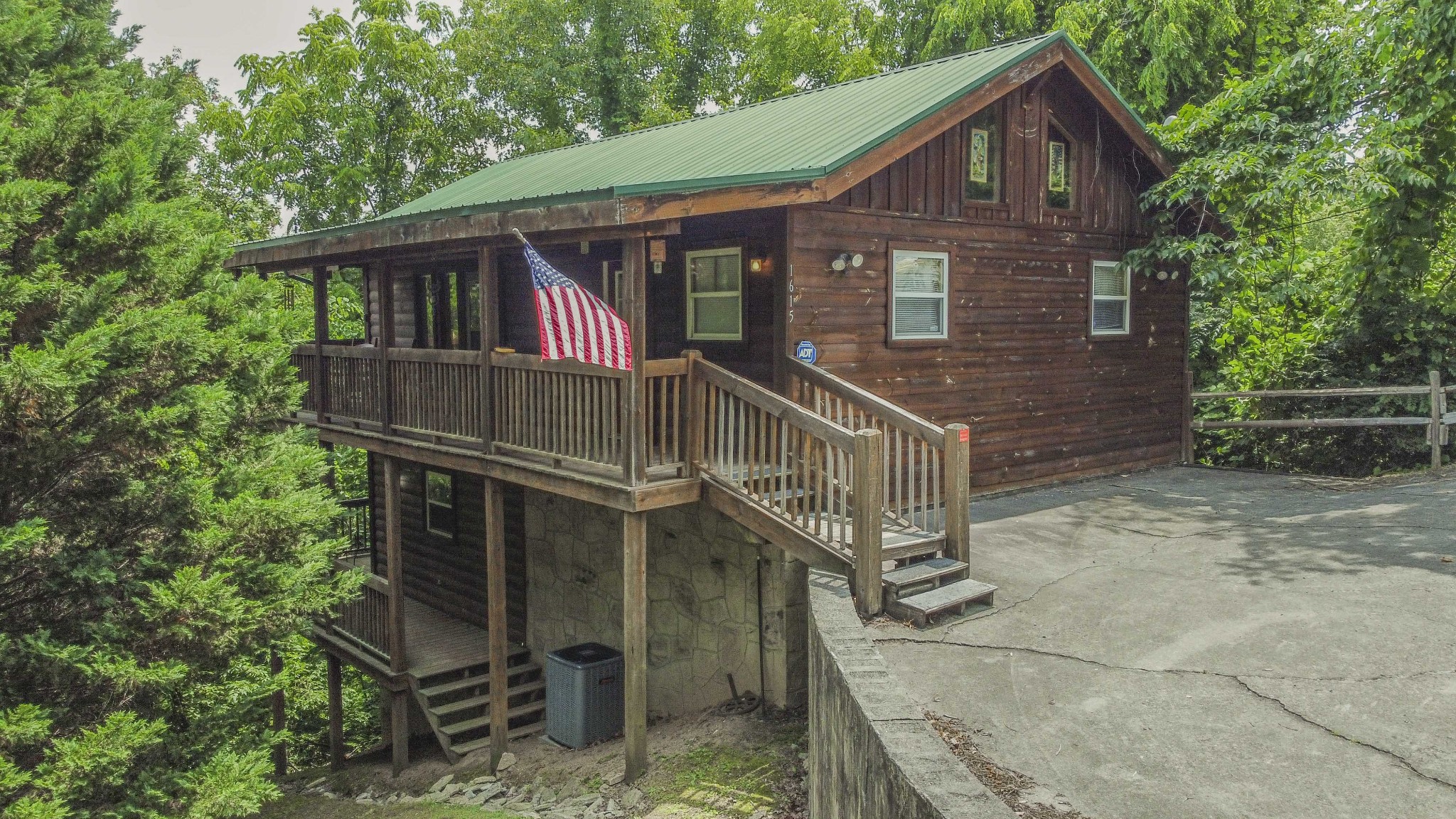 1615 Paradise Ridge Drive Sevierville, TN 37862 - Photo 34 of 38