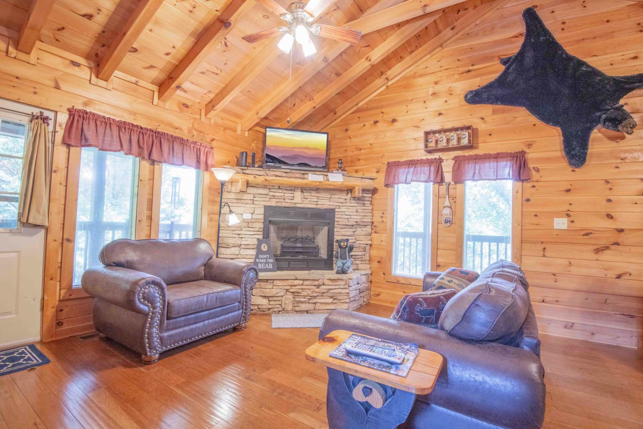 1615 Paradise Ridge Drive Sevierville, TN 37862 - Photo 4 of 38