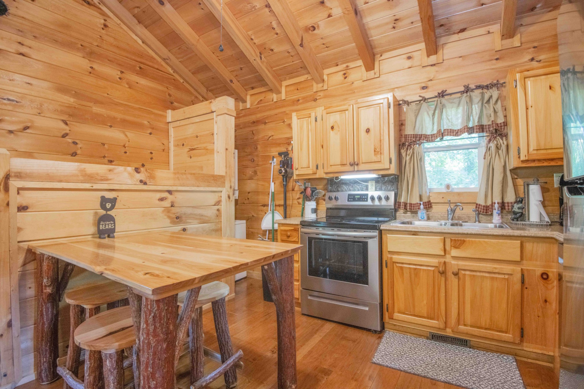 1615 Paradise Ridge Drive Sevierville, TN 37862 - Photo 10 of 38