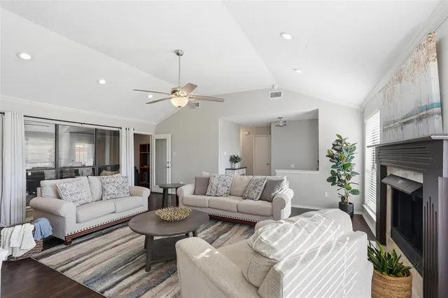 $437,500 | 933 Matilda Drive, Plano, TX 75025