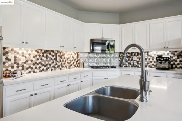 $858,500 | 568 Cattail Court, American Canyon, CA 94503