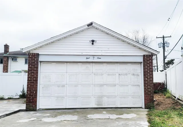 $599,000 | 469 River Street, Oceanside, NY 11572