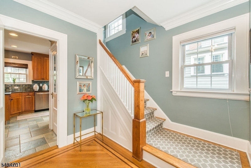 2 Inness Place Glen Ridge, NJ 07028 - Photo 2 of 25