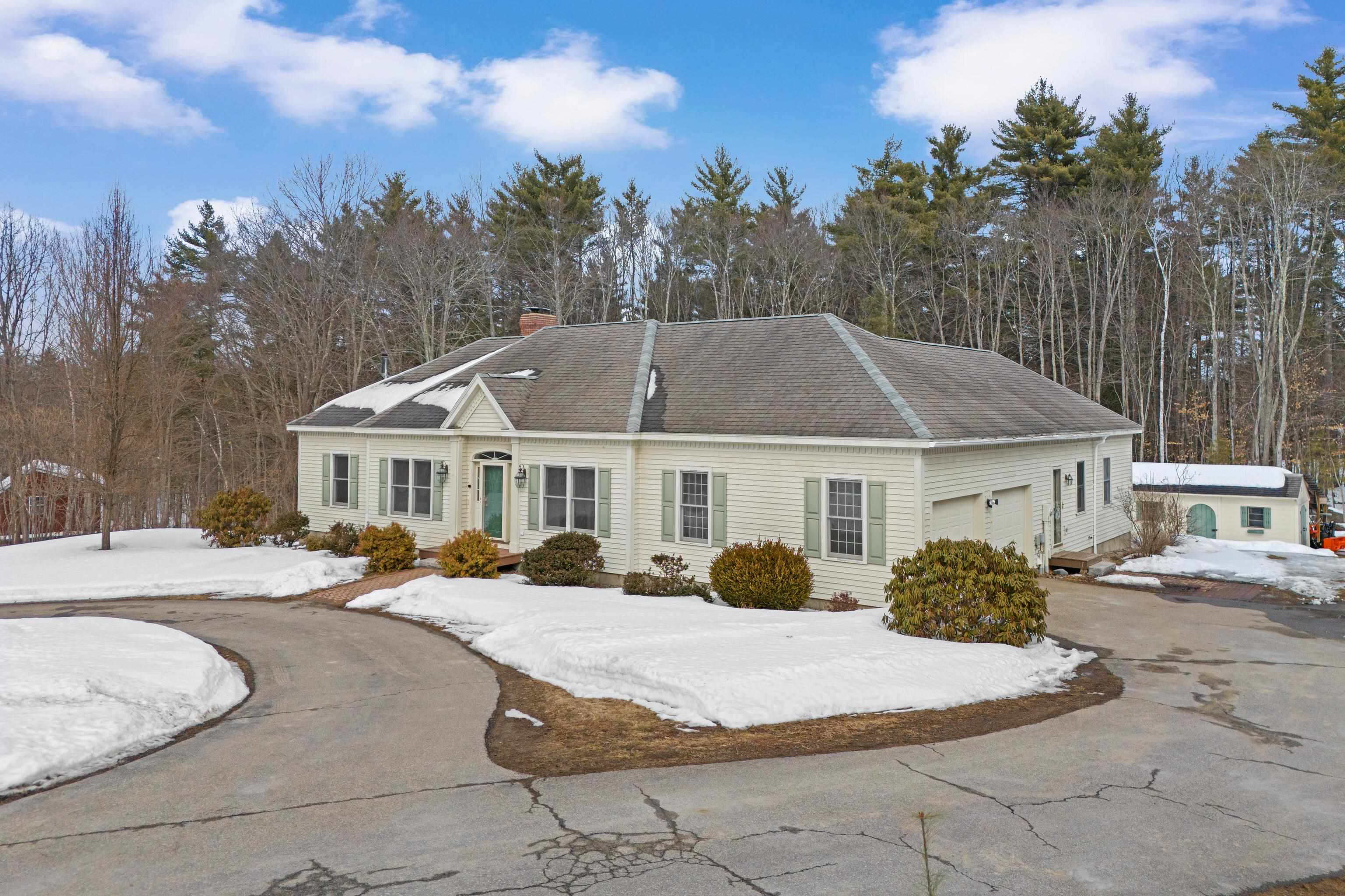 592 Page Road Bow, NH 03304 - Photo 2 of 48