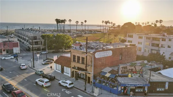 $2,500 | 181 Culver Boulevard, Unit A, Playa del Rey, CA 90293