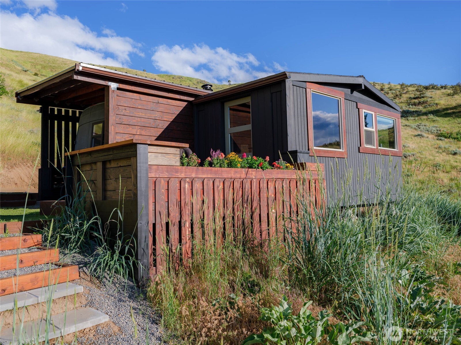 6993 Nahahum Canyon Road Cashmere, WA 98815 - Photo 3 of 35