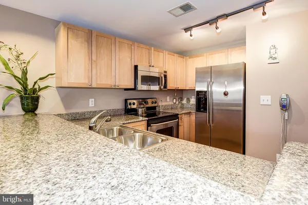 $2,350 | 777 7th Street Northwest, Unit 620, Washington, DC 20001