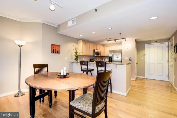 $2,350 | 777 7th Street Northwest, Unit 620, Washington, DC 20001